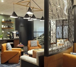 Четырёхместный номер Standard 2 отдельные кровати в Austin Marriott South