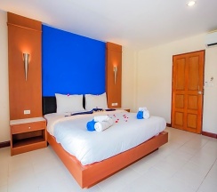 Двухместный номер Deluxe двуспальная кровать в Kata Blue Sea Resort