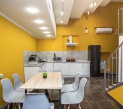 Место в четырех местном смешанном номере в Green Hostel
