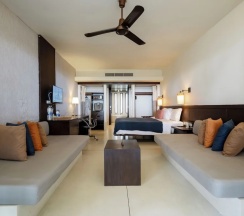Номер Premier с видом на сад в Southsea Khaolak Beach Resort