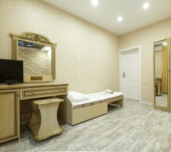 Стандартный трехместный номер в Морской ветер