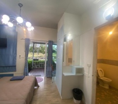 Двухместное бунгало Deluxe двуспальная кровать в Rayonghouse Resort