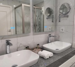 Двухместный люкс двуспальная кровать в Paradise