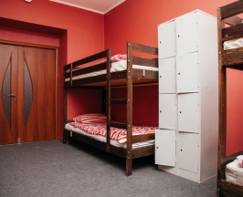 8-и местная красная комната в Gorkogo85