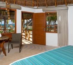 Номер Palapa с видом на океан в Shangri-la Caribe Beach Village Resort