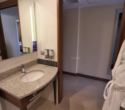 Номер стандарт с 2 односпальными кроватями в Hampton by Hilton Ufa