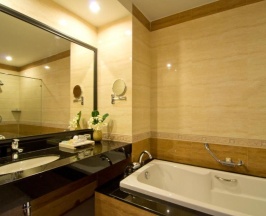 Двухместный номер Deluxe с частичным видом на море 2 отдельные кровати в Welcome World Beachfront Resort