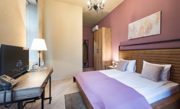 Номер Делюкс с кроватью размера «king-size» в Gallery Inn