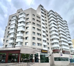 Трехкомнатная квартира на площади Победы в Берлога