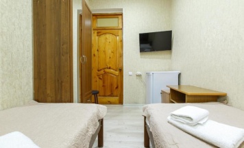 Двухместный номер с 2 отдельными кроватями и общей ванной комнатой в Кристи