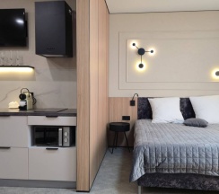 Джуниор сюит (Junior Suite) с двуспальной кроватью (2 этаж) в Бира