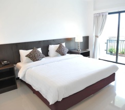 Люкс c 1 комнатой с балконом в Baan Nan Hotel