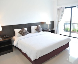 Люкс c 1 комнатой с балконом в Baan Nan Hotel