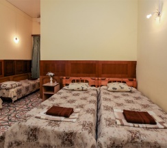 Стандартный 4х местный номер 1 этаж в Green oasis Vavilon