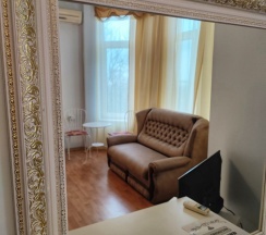 №7 двуспальная кровать с видом на море, бассейн и горы в Elit house