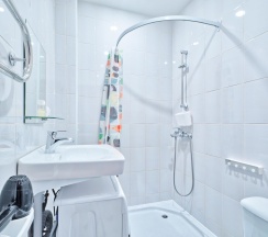 Апартаменты эконом 0.2 в Apartments Private (Апартментс Прайвит) на улице 9 Мая