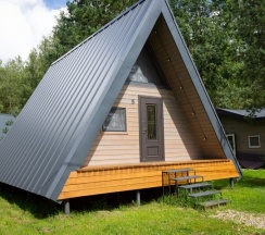 A-Frame № 5 (оснащение дома, стоимость купели и бани см. Подробнее) в Les holidays