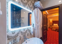 Luxe PION в Hotel Villa MARALIS