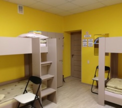 Кровать в общем номере (мужской номер) в Эмили