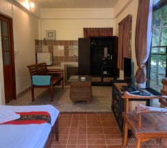 Коттедж с 2 комнатами в Avila Resort