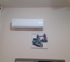Четырёхместный семейный номер Standard в Gira Guest House