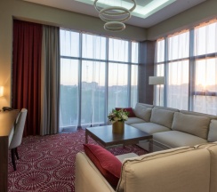 Двухместный люкс Presidential двуспальная кровать в Senator Hotel