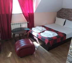 Полулюкс Deluxe в Bon Bon Hotel