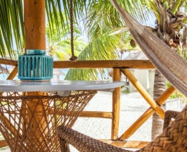 Двухместный номер с видом на океан двуспальная кровать в Shangri-la Caribe Beach Village Resort