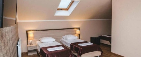 Трехместный эконом ( номер трехместный с тремя  отдельными 1,5 спальными кроватями ) в Sамвилла