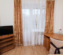 Номер Полулюкс 3-1 в Интурист