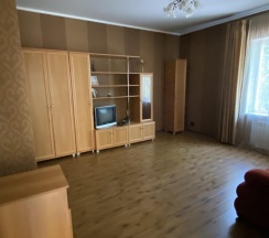 Коттедж улучшенный с 3 диванами в Курортный