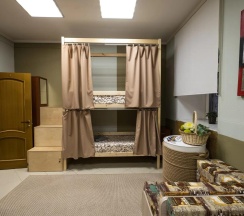 Кровать в общем 8-местном номере (удобства на этаже) в I hostel