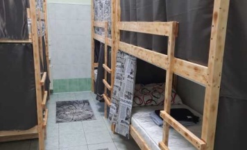 Кровать в общем номере (мужской номер) рядом с пляжем в Рай