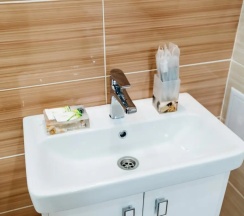 Двухместные апартаменты c 1 комнатой с балконом и с видом на город (двуспальная кровать) в Апартаменты Пролетарская 96