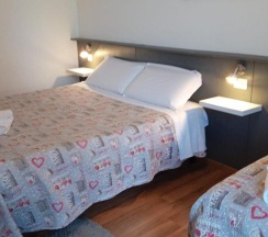 Трёхместный номер Comfort в Gira Guest House