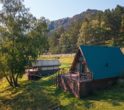 Шале A-Frame с двумя спальнями в Бадан