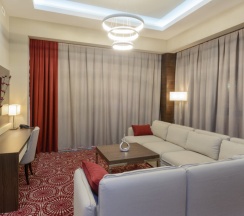 Двухместный люкс Presidential двуспальная кровать в Senator Hotel