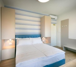Двухместный номер Standard с балконом двуспальная кровать в Hotel Le Lampare
