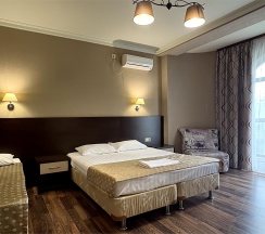 Улучшенный семейный номер комфорт в LaManсhe