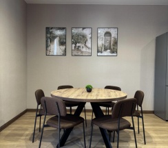 Четырёхместный семейный коттедж с балконом в Розмарин