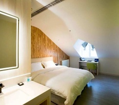 Номер Classic в Beijing Saga Hotel