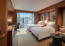 Семейный люкс Premium в Conrad Bangkok