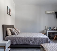 Полулюкс в Папа и море