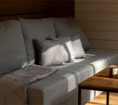 Коттедж с одной спальней и купелью в Black Village Family