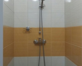 Четырёхместный номер Economy с красивым видом из окна в Буревестник