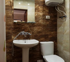 3-местный 2-комнатный номер полулюкс семейный в Ника