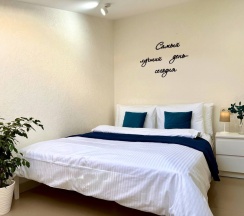 Апартаменты №9 "Люкс" на мансардном этаже в Саквояж