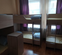 Кровать в 8-местном женском номере 25м2 (1) в Диско