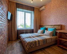 Двухместный номер Standard с видом на город двуспальная кровать в Руднев