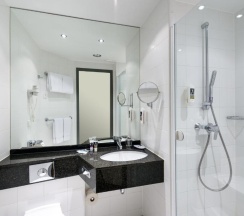Двухместный номер Privilege двуспальная кровать в Mercure Hotel Düsseldorf City Nord